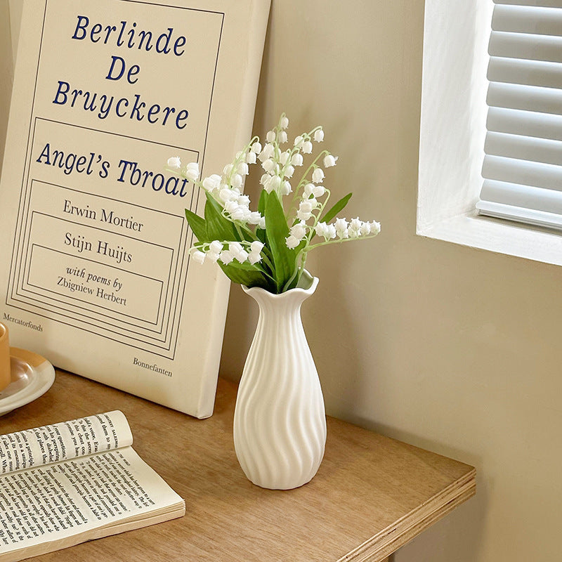 Tulip Vase – Modern Ceramic White Vase for Living Room Decor | All Homes