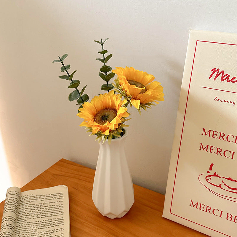 Tulip Vase – Modern Ceramic White Vase for Living Room Decor | All Homes